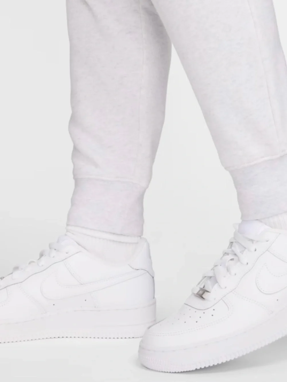 Nike Sportswear Club Fleece Mid-Rise Joggers - Picture 8 of 10